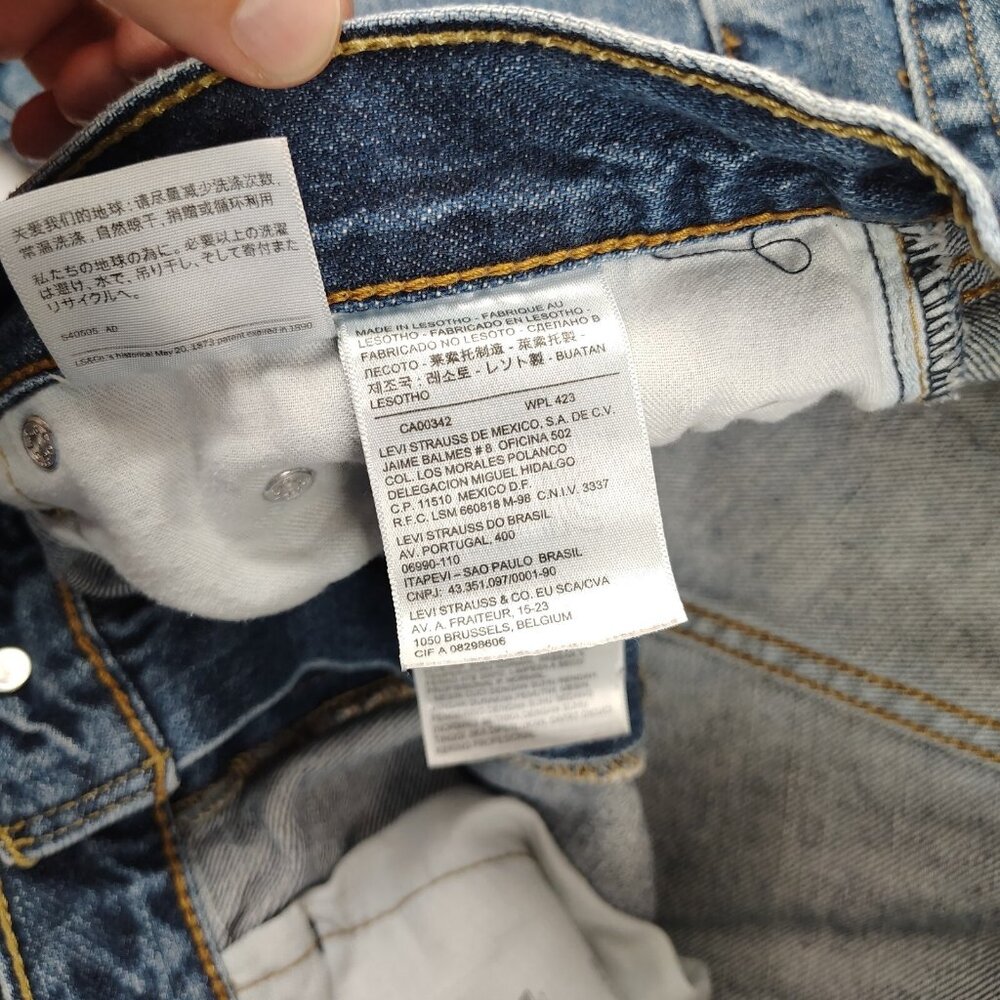 Levi 550 Jean Shorts Regular Faded Red Tab Mens 38 - Picture 3 of 8